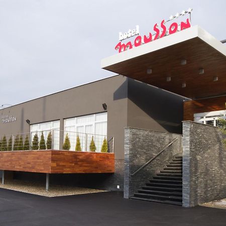 Hotel Mousson Μιχάλοβτσε Εξωτερικό φωτογραφία